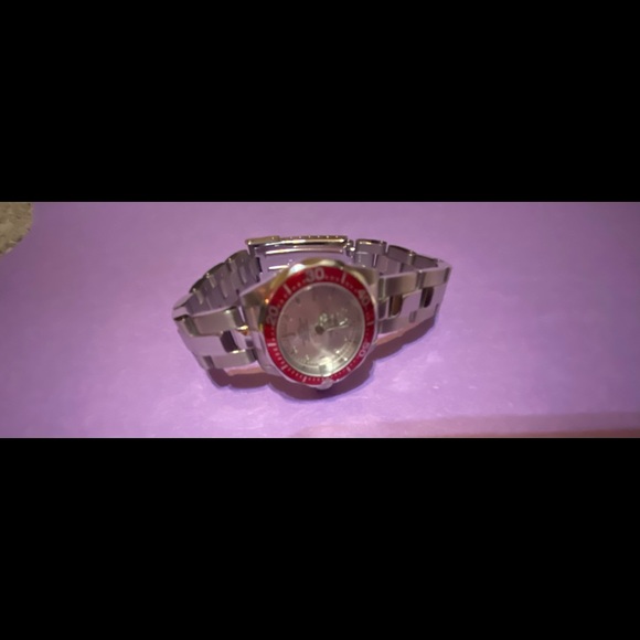 *SOLD* Women’s Invicta 17569 Pro Diver Quartz Watch - Picture 3 of 13
